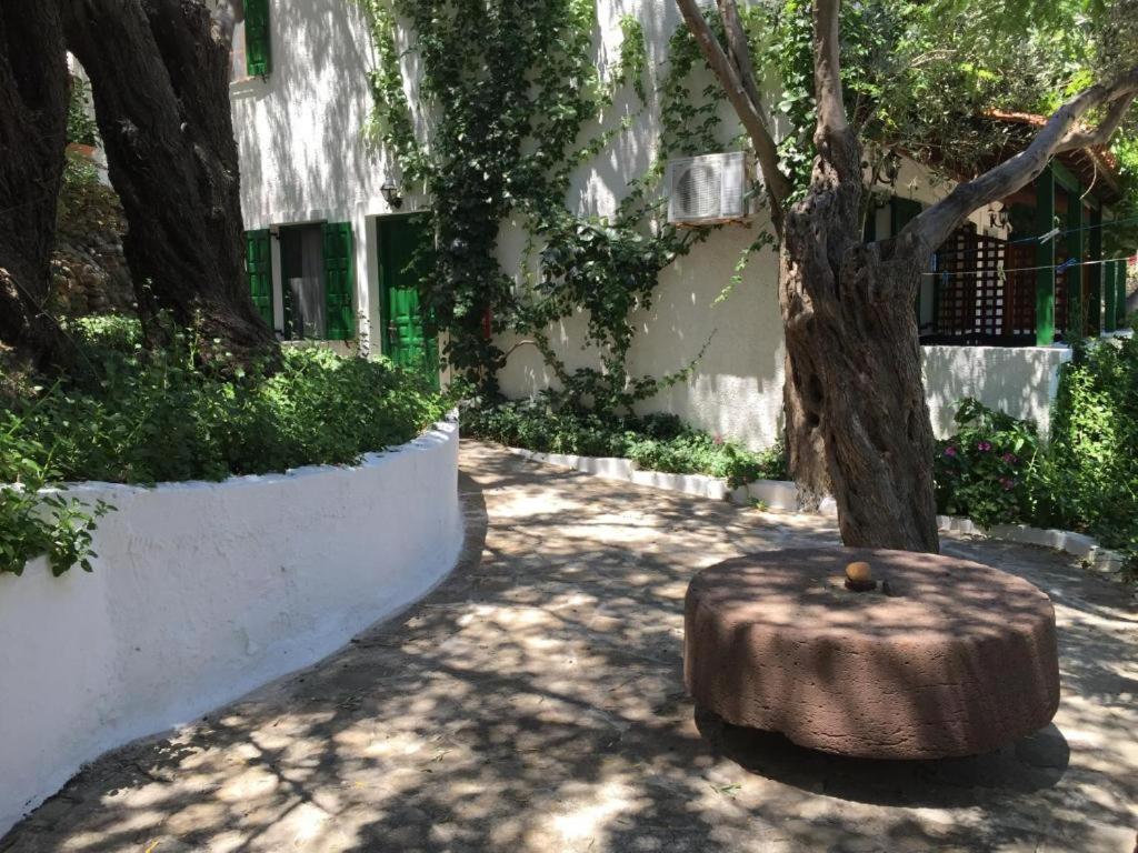 Studios Limnionas Marathokampos Exterior photo